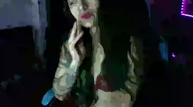 Snapshot of AngelaQueen_ chatting on 03/18/25, 05:53 AngelaQueen online show from 03/18/25, 05:53