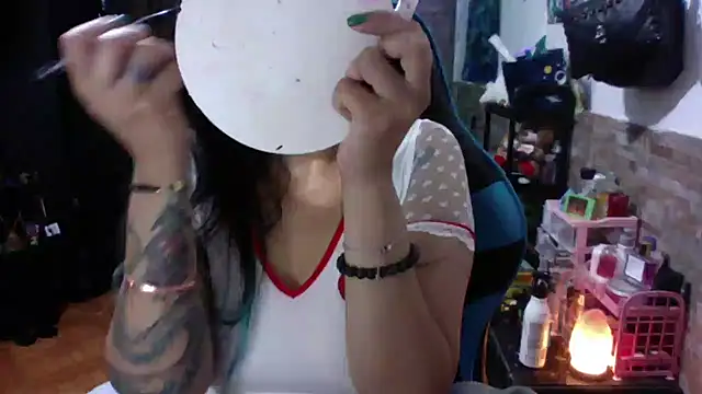 AngelaQueen  online show from 04/14/26, 04:24