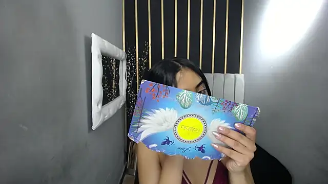 Snapshot of keizy__conte chatting on 01/11/25, 01:11 keizy conte online show from 01/11/25, 01:11