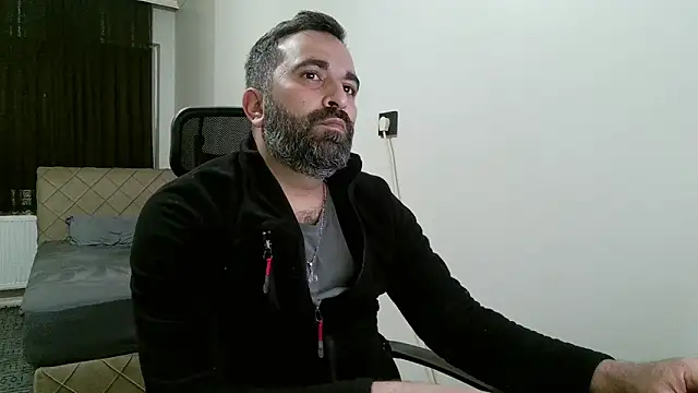 tgltplsr online show from 02/25/26, 01:48