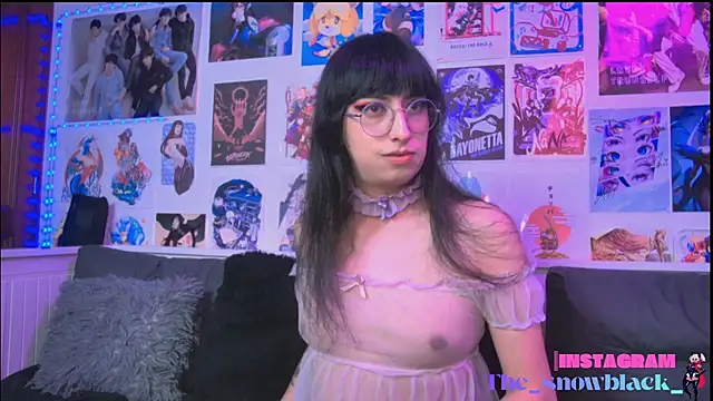 snowblack  online show from 02/13/26, 05:31