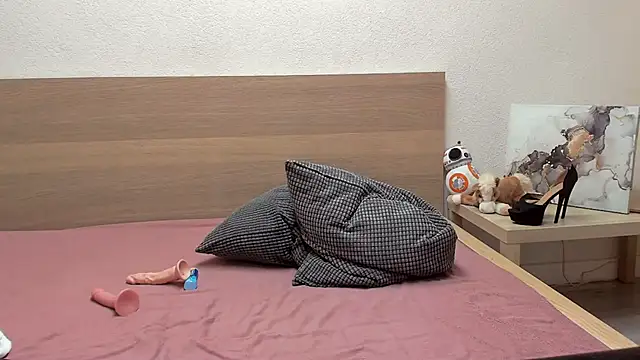 ZoeKhalifa online show from 09/16/25, 08:04