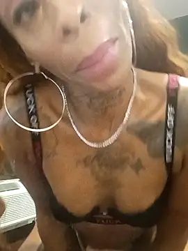 SlimBeenBadd1981 online show from 12/19/25, 06:53