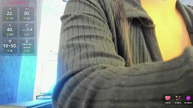 Snapshot of LunaBaker-1 chatting on 09/13/25, 07:57 LunaBaker-1 online show from 09/13/25, 07:57