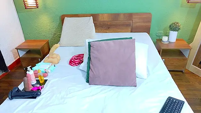 dannaahbrown online show from 02/26/25, 08:00