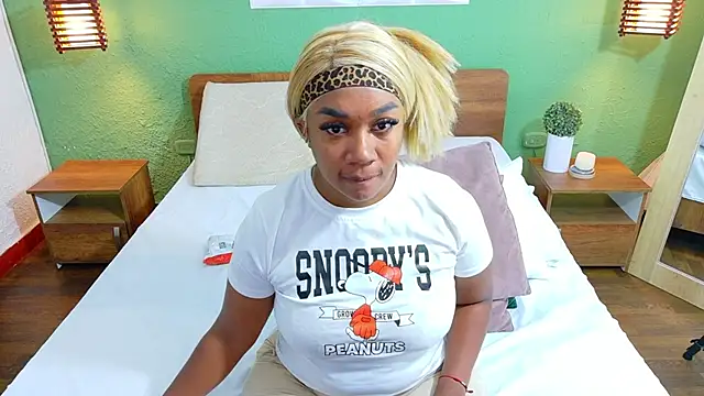 dannaahbrown online show from 03/11/25, 07:36