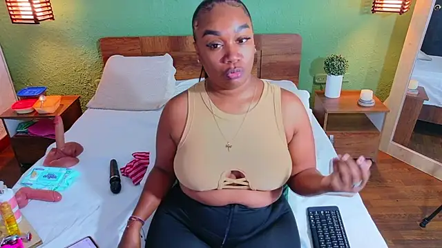 dannaahbrown online show from 04/20/26, 07:04