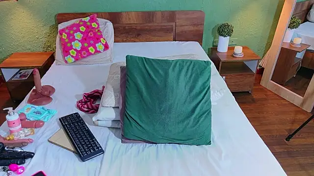 dannaahbrown online show from 06/07/26, 12:53