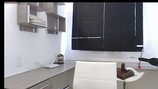 MIYESSI online show from 03/21/25, 08:40