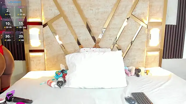 Athenea Mills online show from 02/11/25, 06:44