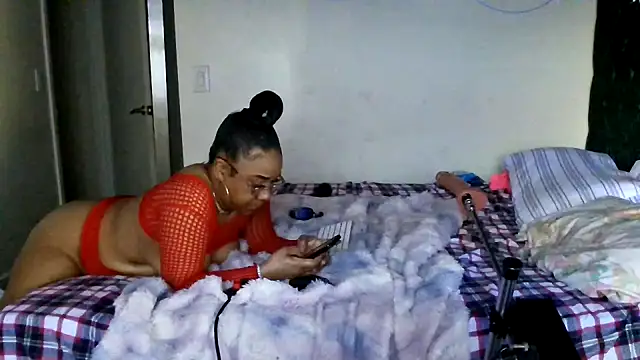 YasmineMinaj online show from 03/09/25, 08:42