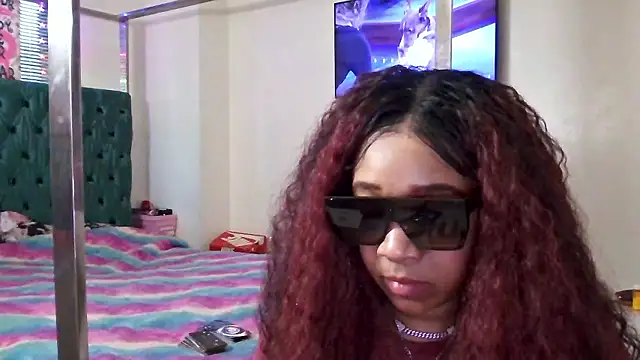 YasmineMinaj online show from 01/17/26, 08:12