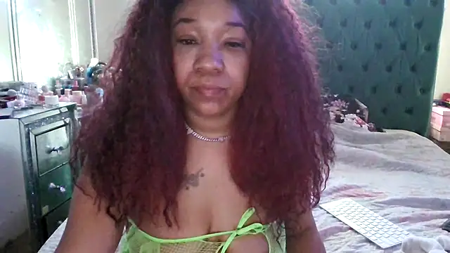 YasmineMinaj online show from 02/01/26, 04:05