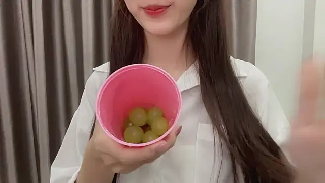 Your-Sunshine online show from 12/31/24, 04:46