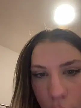 Snapshot of KittyKatyDream chatting on 01/14/25, 09:30 KittyKatyDream online show from 01/14/25, 09:30