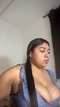 Soysofiarodrigu online show from 12/03/25, 09:13