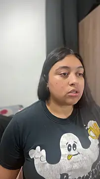 Soysofiarodrigu online show from 12/04/25, 11:02