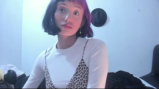 tati cardenas online show from 02/18/25, 04:37