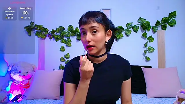 tati cardenas online show from 09/28/25, 04:51