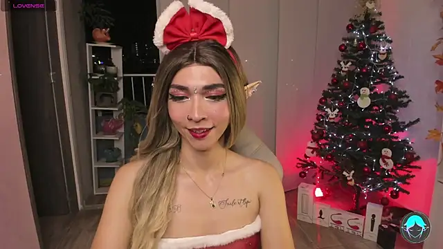 Snapshot of sofi_elfqueen chatting on 12/27/24, 12:50 sofi elfqueen online show from 12/27/24, 12:50
