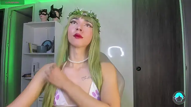 Snapshot of sofi_elfqueen chatting on 03/01/25, 01:22 sofi elfqueen online show from 03/01/25, 01:22