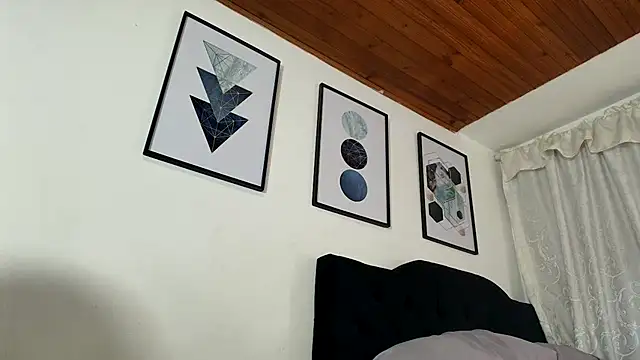 sam her online show from 10/25/25, 08:25