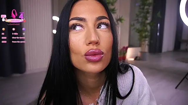 Abbela White online show from 03/04/25, 06:37