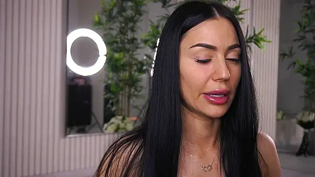 Abbela White online show from 03/06/25, 09:36