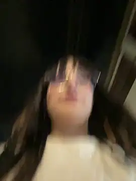 Snapshot of Megan_lu2 chatting on 02/22/25, 11:57 Megan lu2 online show from 02/22/25, 11:57