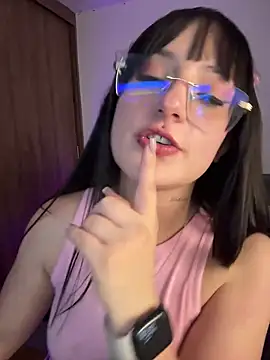 Snapshot of Megan_lu2 chatting on 02/25/25, 06:03 Megan lu2 online show from 02/25/25, 06:03