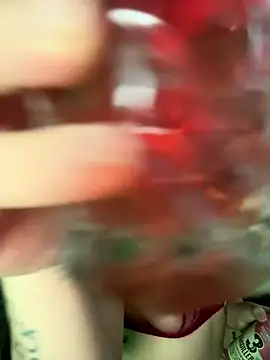 Snapshot of Megan_lu2 chatting on 10/25/25, 03:47 Megan lu2 online show from 10/25/25, 03:47