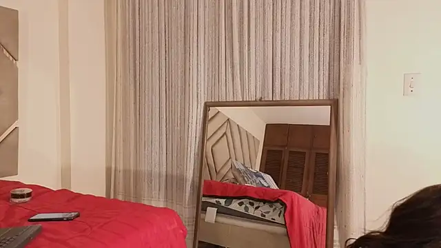 Snapshot of Raven_foxter1 chatting on 09/25/25, 11:41 Raven foxter1 online show from 09/25/25, 11:41