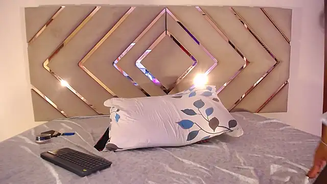 Raven foxter1 online show from 02/06/26, 10:29