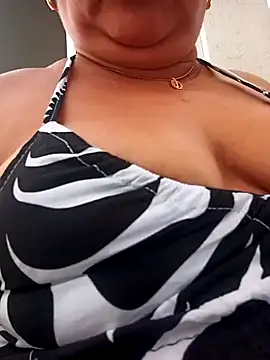 Snapshot of HORNY_MATURE25 chatting on 01/18/25, 06:53 HORNY MATURE25 online show from 01/18/25, 06:53