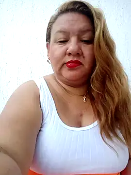 Snapshot of HORNY_MATURE25 chatting on 01/21/25, 09:57 HORNY MATURE25 online show from 01/21/25, 09:57