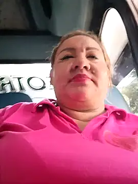 Snapshot of HORNY_MATURE25 chatting on 12/19/25, 04:36 HORNY MATURE25 online show from 12/19/25, 04:36