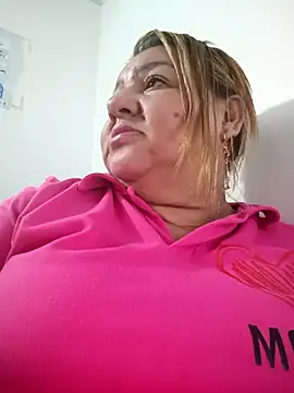 HORNY MATURE25 online show from 04/11/26, 04:00