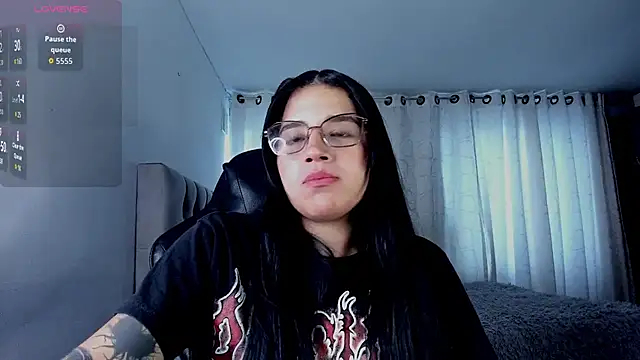 aliice walker  online show from 02/23/26, 05:32