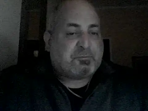 Snapshot of Paolino_8316 chatting on 12/25/24, 02:13 Paolino 8316 online show from 12/25/24, 02:13