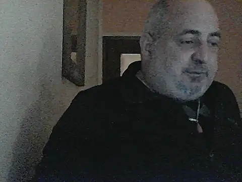 Snapshot of Paolino_8316 chatting on 01/11/26, 03:06 Paolino 8316 online show from 01/11/26, 03:06