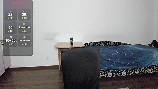 Snapshot of KitsuneRem chatting on 02/22/26, 01:40 KitsuneRem online show from 02/22/26, 01:40