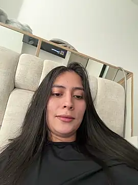 Sophie  Foxxx online show from 04/17/26, 09:18