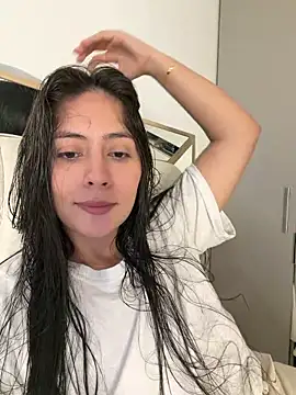 Sophie  Foxxx online show from 04/21/26, 04:01