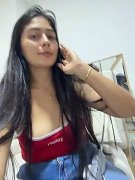 Sophie  Foxxx online show from 04/22/26, 04:30