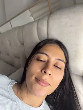 Sophie  Foxxx online show from 05/06/26, 12:21