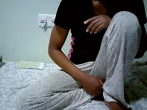 lupita 0 online show from 10/20/25, 08:04