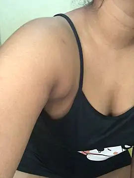 Rose Olivia online show from 02/25/25, 05:25