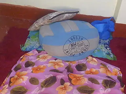 Snapshot of Pretty_hazel chatting on 02/23/26, 10:12 Pretty hazel online show from 02/23/26, 10:12