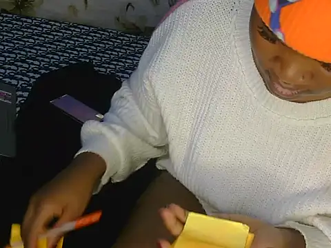 Snapshot of Pretty_hazel chatting on 03/02/26, 07:15 Pretty hazel online show from 03/02/26, 07:15