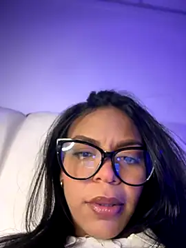 Charly  online show from 10/29/25, 04:15